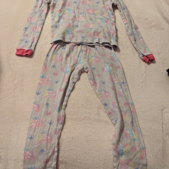 5/$20🩵 Paw Patrol Girl's Pajama Set - Picture 3 of 10